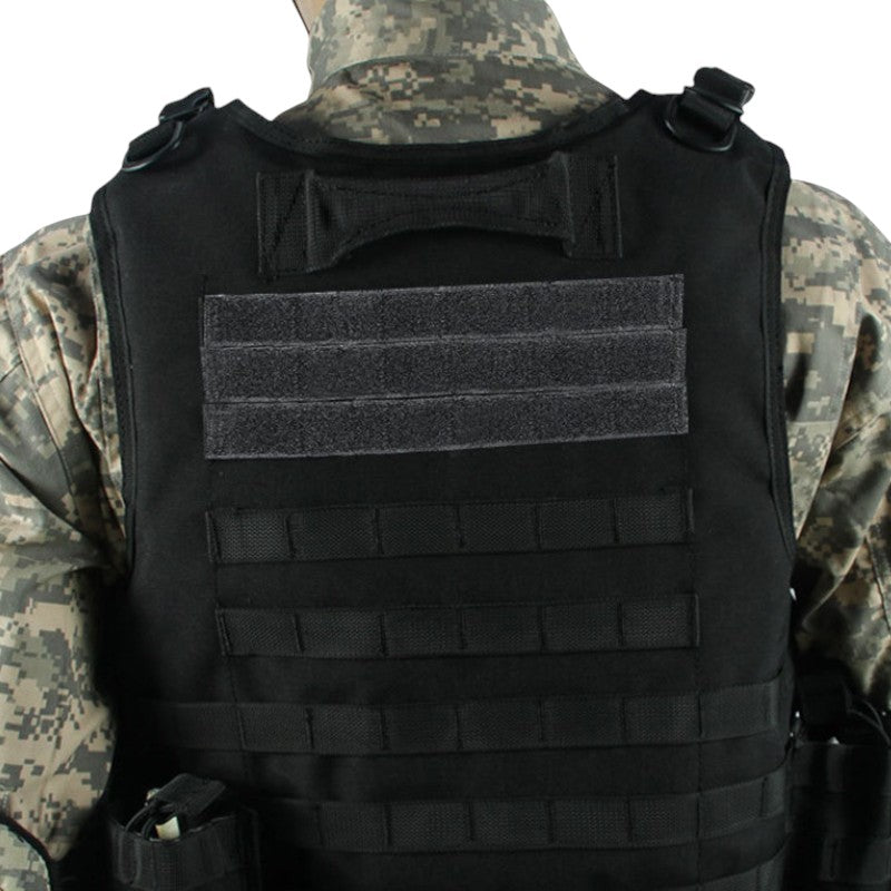 Chest rig with pouches