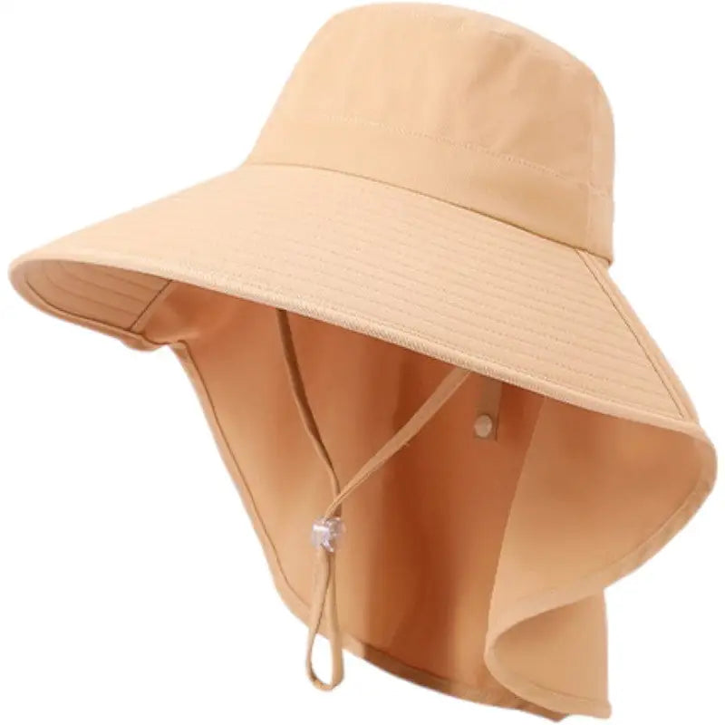 Female packable bush hat