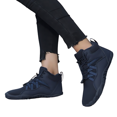 Insulated tactical boots