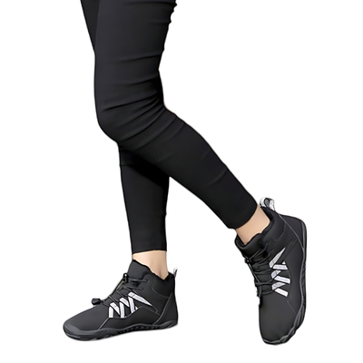 Insulated tactical boots