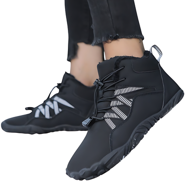 Insulated tactical boots