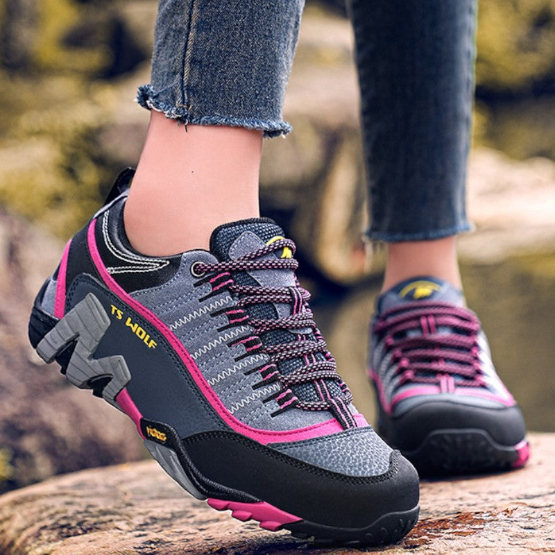 Lightweight tactical hiking shoes