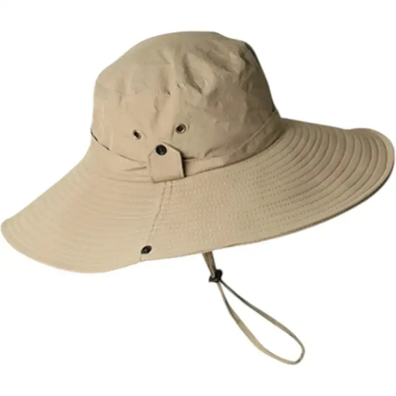 Wide brim bush hat