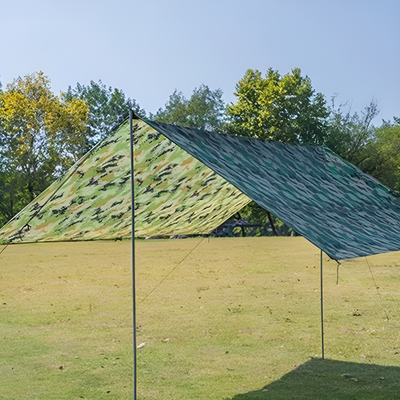 Bushcraft tarp camping