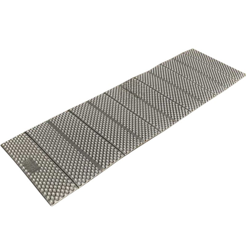 Insulated sleeping mat