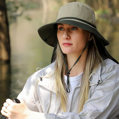 Lightweight bush hat