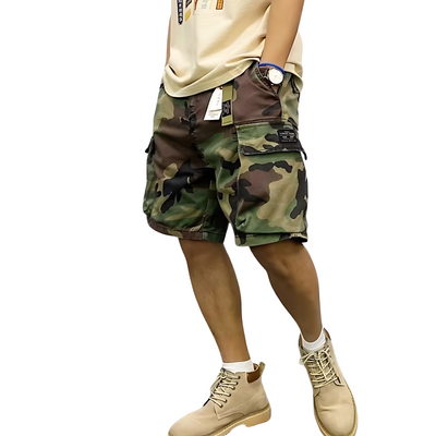 Men’s belted cargo shorts